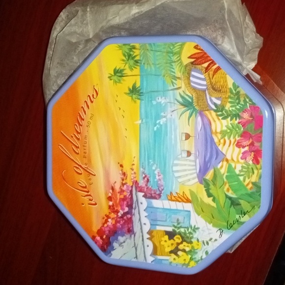 Isle of Dreams octagon tin for small accessories - Picture 1 of 2